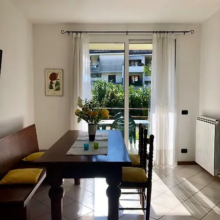 Le Camelie, Mazzini 1 Apartment Baveno