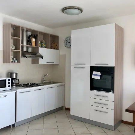 Apartment Le Camelie, Mazzini 1 *